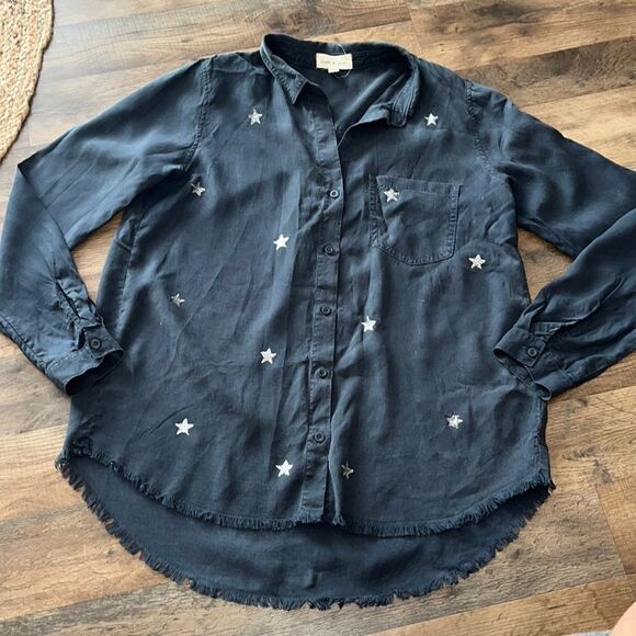Cloth & Stone long sleeve button down shirt. Size medium - Picture 1 of 3
